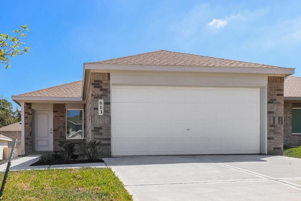 613 Craven Street, Conroe, TX 77316