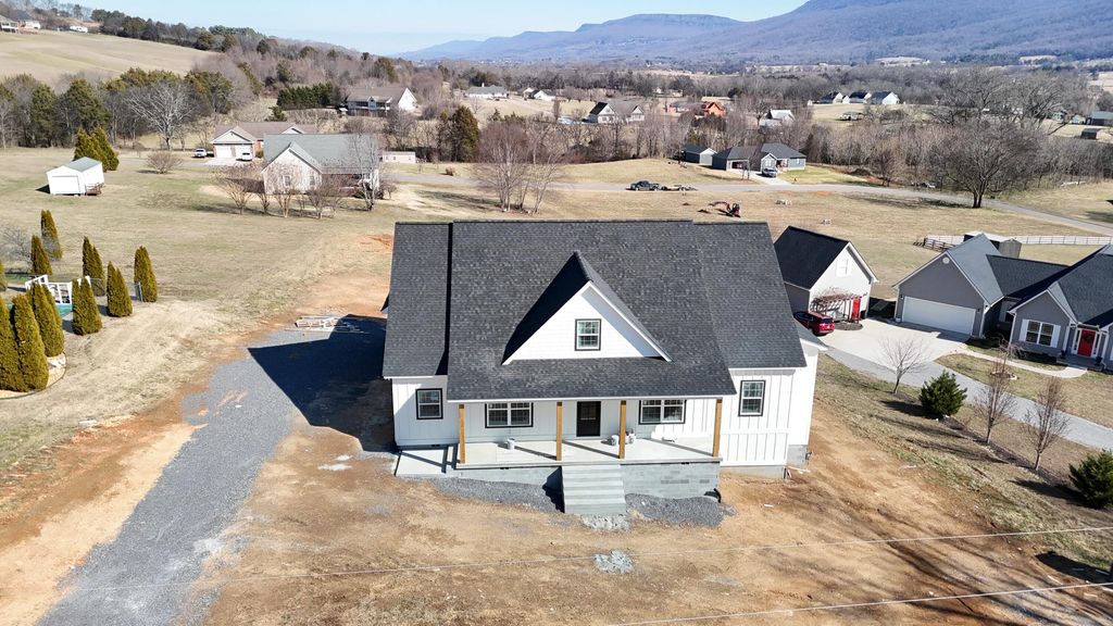 451 Hudlow Road, Dunlap, TN 37327