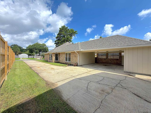 5029 Herridge Dr, Baton Rouge, LA 70817