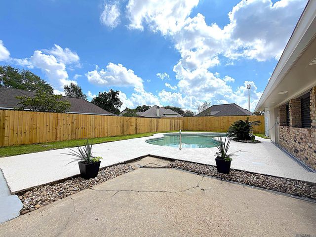 5029 Herridge Dr, Baton Rouge, LA 70817