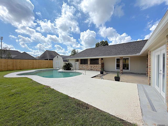 5029 Herridge Dr, Baton Rouge, LA 70817