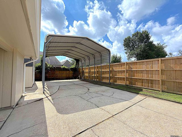 5029 Herridge Dr, Baton Rouge, LA 70817