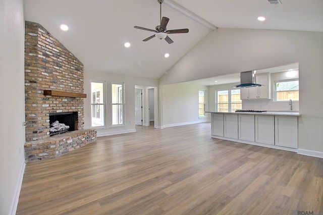 5029 Herridge Dr, Baton Rouge, LA 70817