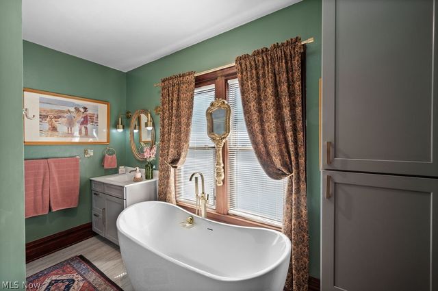 803 41st Street, Vienna, WV 26105