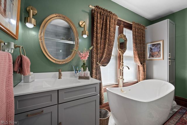 803 41st Street, Vienna, WV 26105