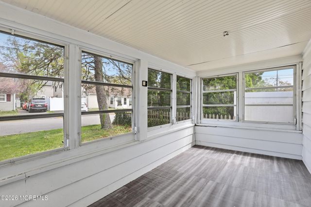 5 Rickard Court, Toms River, NJ 08753