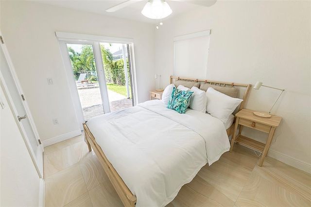 1162 Hayes Street, Hollywood, FL 33019