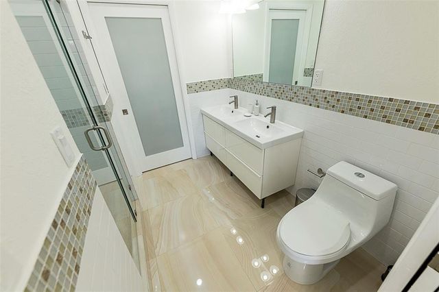 1162 Hayes Street, Hollywood, FL 33019