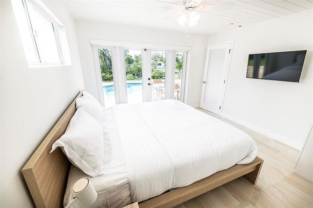 1162 Hayes Street, Hollywood, FL 33019