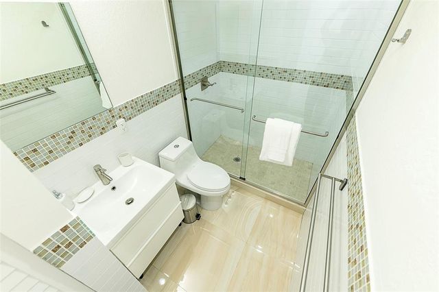 1162 Hayes Street, Hollywood, FL 33019