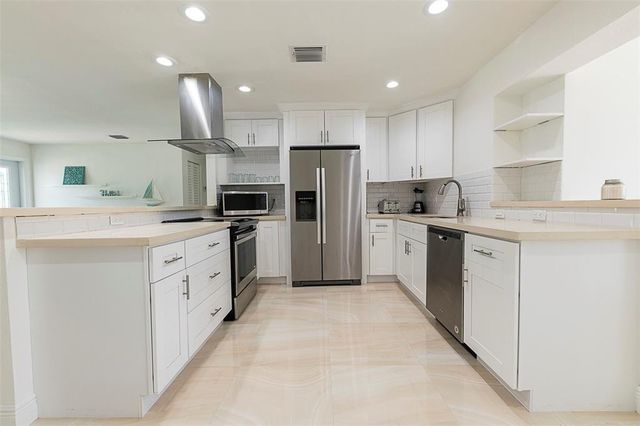 1162 Hayes Street, Hollywood, FL 33019