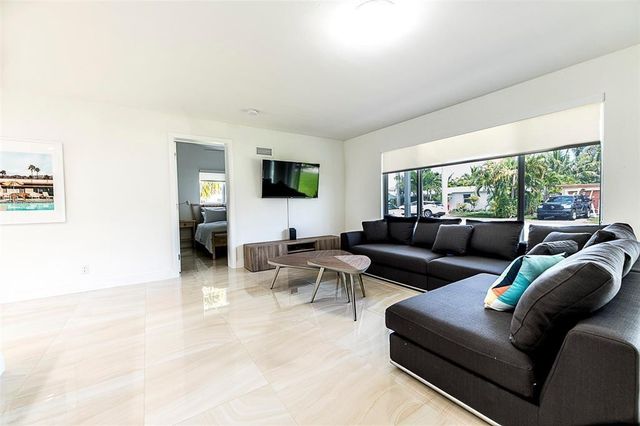 1162 Hayes Street, Hollywood, FL 33019