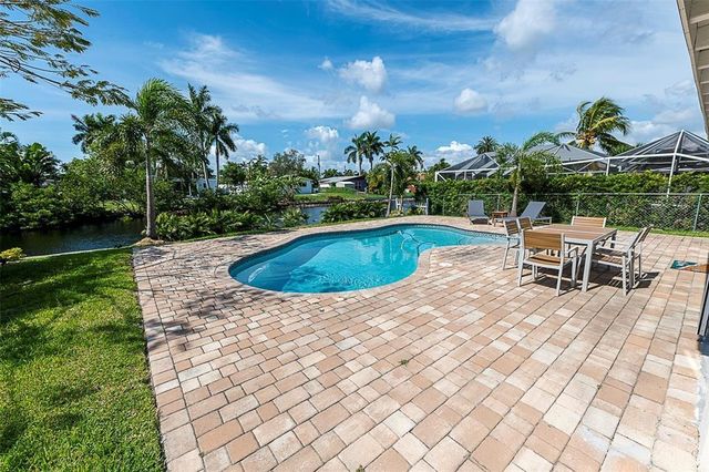 1162 Hayes Street, Hollywood, FL 33019