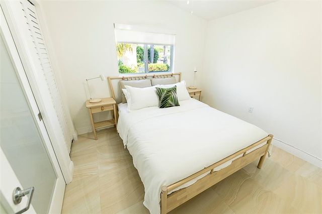 1162 Hayes Street, Hollywood, FL 33019