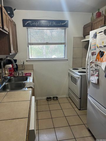 4827 Castle Prince, San Antonio, TX 78218