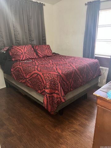 4827 Castle Prince, San Antonio, TX 78218