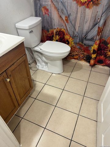 4827 Castle Prince, San Antonio, TX 78218