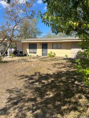 4827 Castle Prince, San Antonio, TX 78218