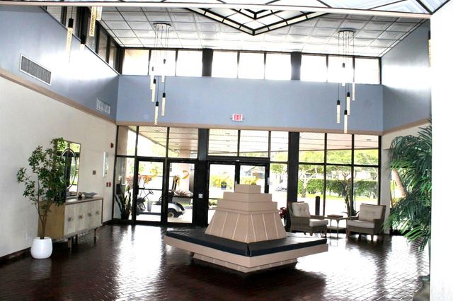 1100 Colony Point Circle 314, Pembroke Pines, FL 33026
