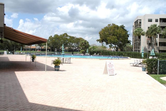 1100 Colony Point Circle 314, Pembroke Pines, FL 33026