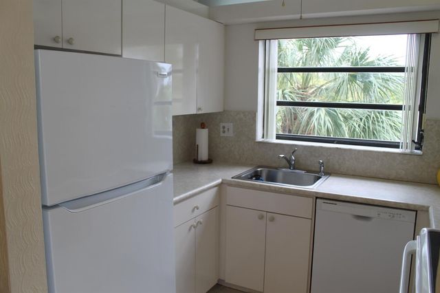 1100 Colony Point Circle 314, Pembroke Pines, FL 33026