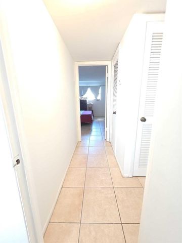8400 Sunrise Lakes Boulevard 107, Sunrise, FL 33322