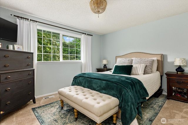 32 Ponderosa Drive, Oak Harbor, WA 98277