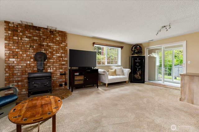 32 Ponderosa Drive, Oak Harbor, WA 98277