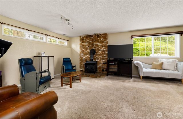 32 Ponderosa Drive, Oak Harbor, WA 98277