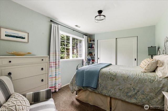 32 Ponderosa Drive, Oak Harbor, WA 98277