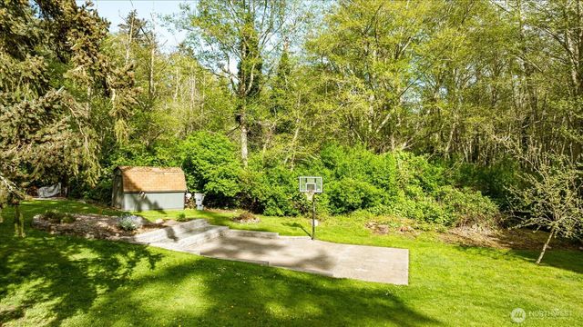 32 Ponderosa Drive, Oak Harbor, WA 98277