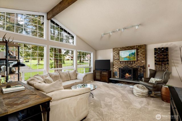 32 Ponderosa Drive, Oak Harbor, WA 98277