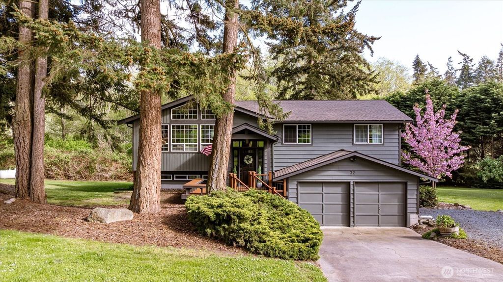 32 Ponderosa Drive, Oak Harbor, WA 98277