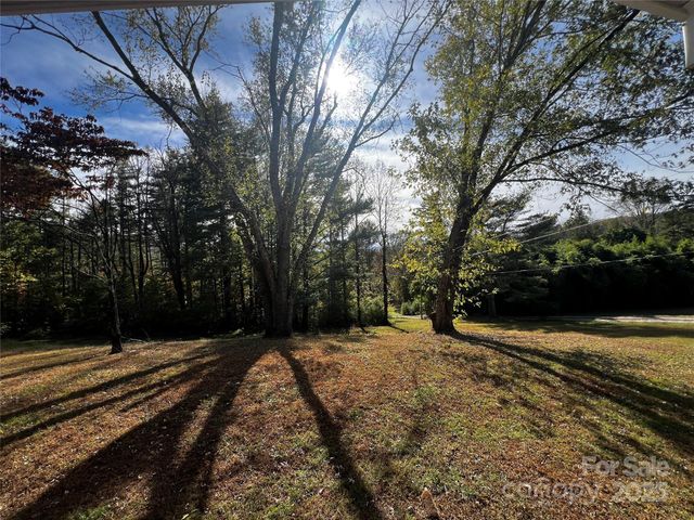 942 Hicks Chapel Loop, Marion, NC 28752