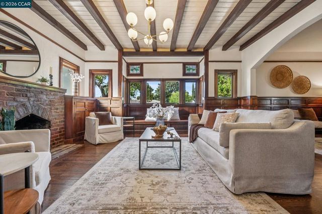 3386 Cowell Rd, Concord, CA 94518