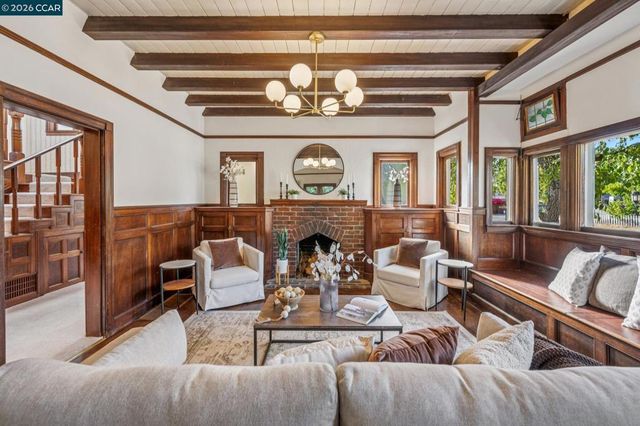 3386 Cowell Rd, Concord, CA 94518