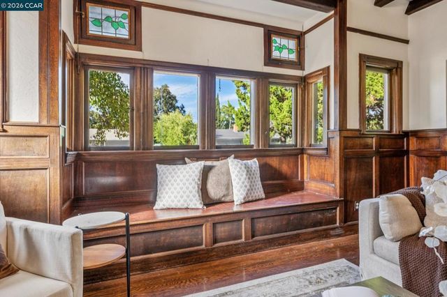 3386 Cowell Rd, Concord, CA 94518