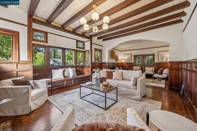 3386 Cowell Rd, Concord, CA 94518