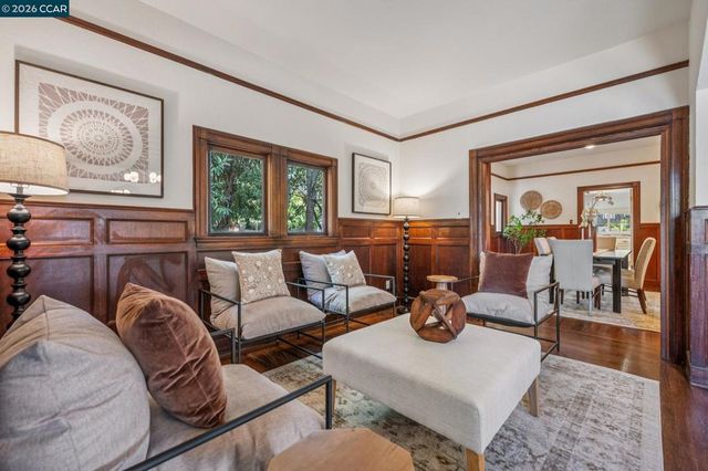 3386 Cowell Rd, Concord, CA 94518