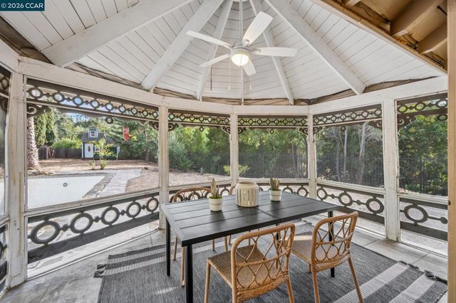 3386 Cowell Rd, Concord, CA 94518