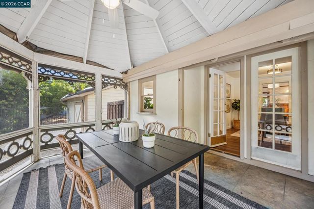3386 Cowell Rd, Concord, CA 94518