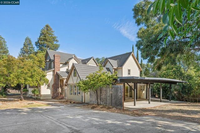 3386 Cowell Rd, Concord, CA 94518