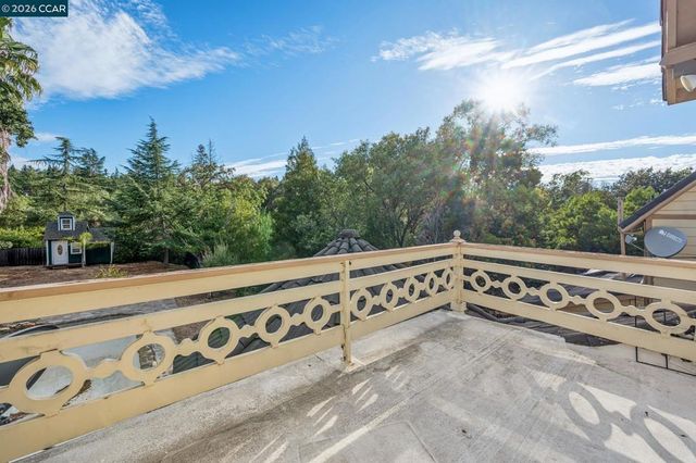 3386 Cowell Rd, Concord, CA 94518