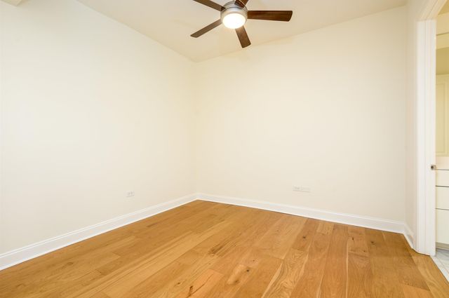 717 S Riverside Dr Apt 1505, Memphis, TN 38103