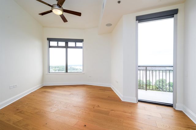 717 S Riverside Dr Apt 1505, Memphis, TN 38103