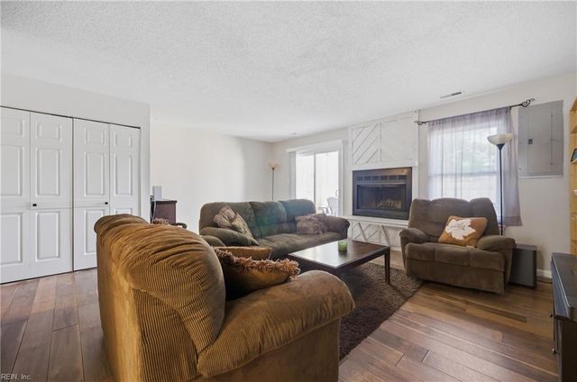 3910 Inverness RD, Virginia Beach, VA 23452