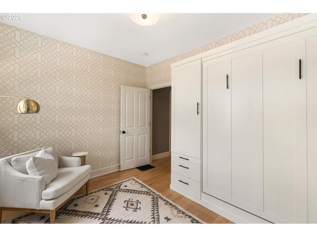 15939 TWIN FIR Rd, Lake Oswego, OR 97035
