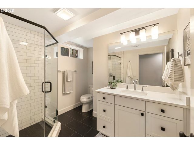 15939 TWIN FIR Rd, Lake Oswego, OR 97035