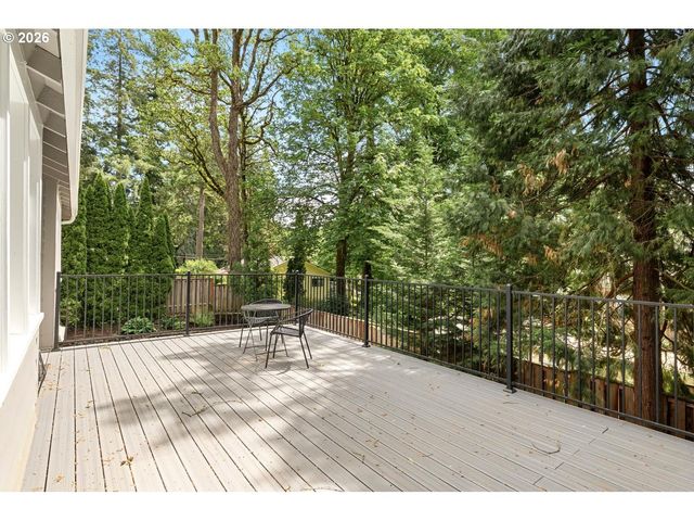 15939 TWIN FIR Rd, Lake Oswego, OR 97035