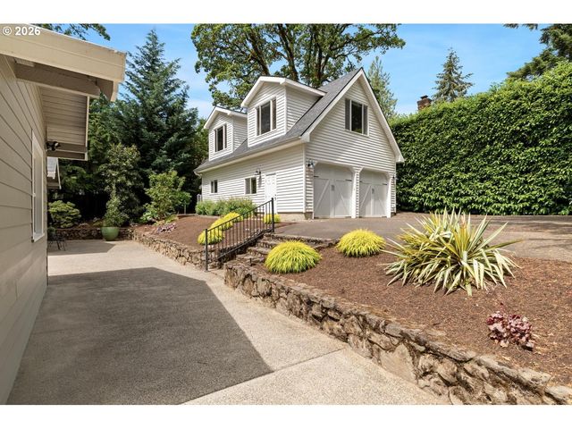 15939 TWIN FIR Rd, Lake Oswego, OR 97035